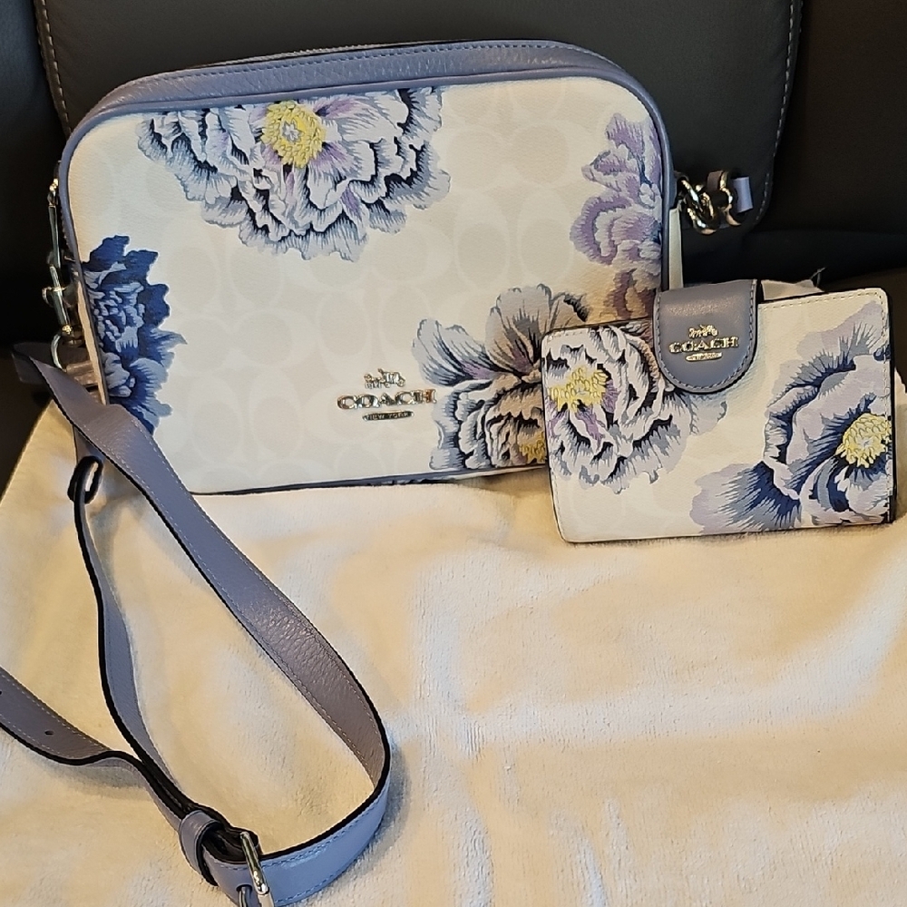 Coach Floral Purse With Matching Wallet